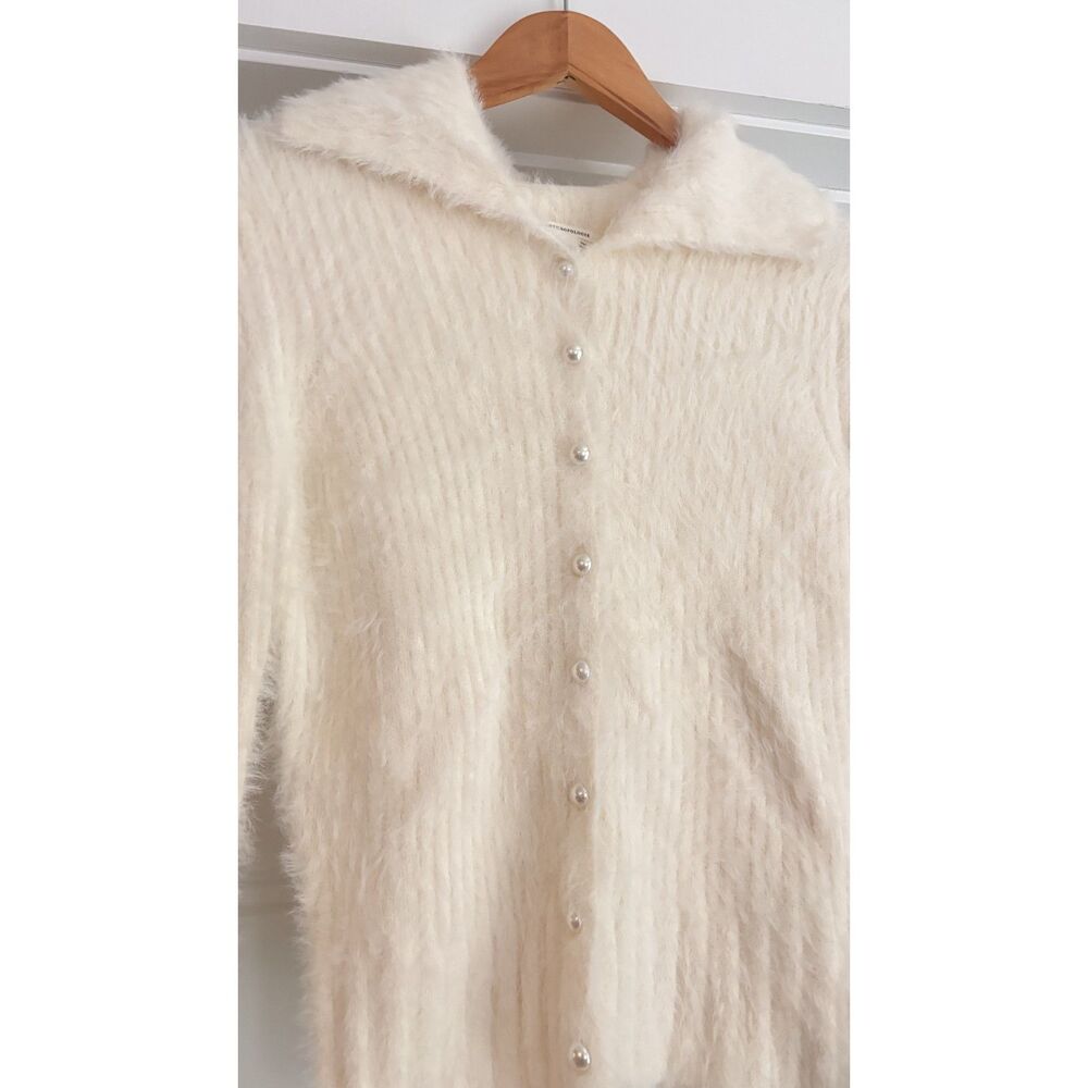 By Anthropologie Pearl Button Fuzzy Cardigan Cream Size Small NWT - Picture 5 of 5